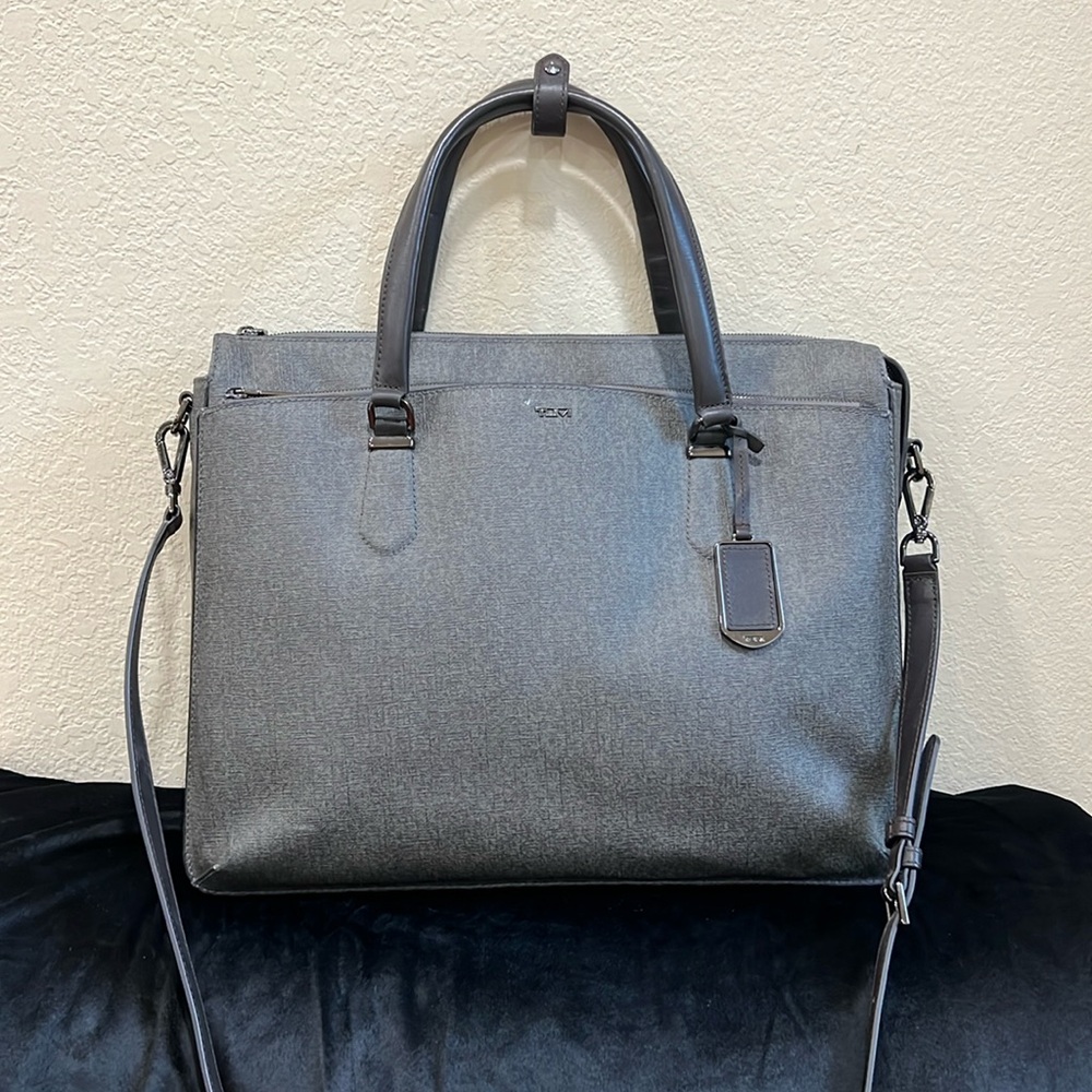 Tumi Stanton Nia Commuter Brief - Earl Grey